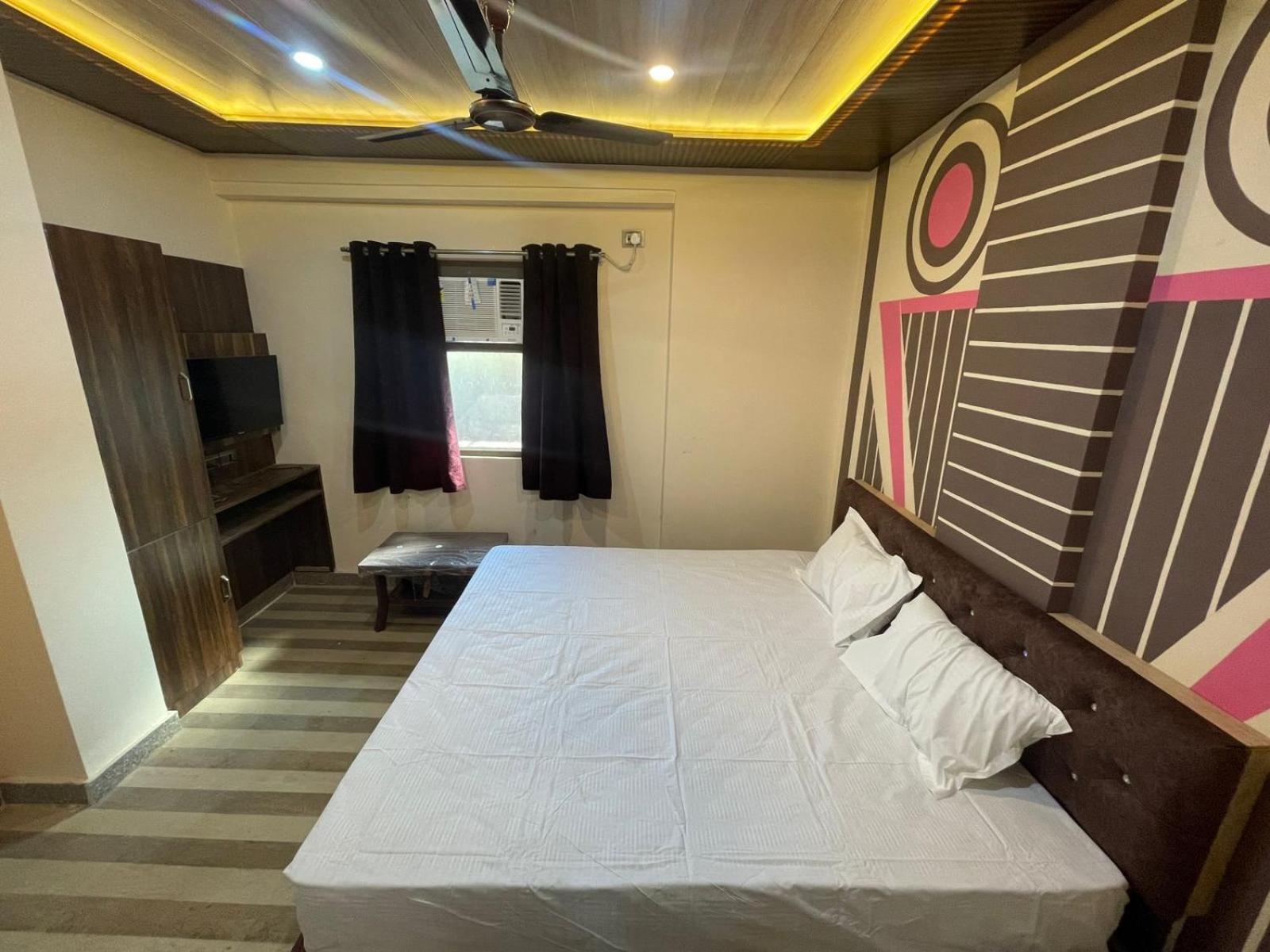 Himalaya Hotel