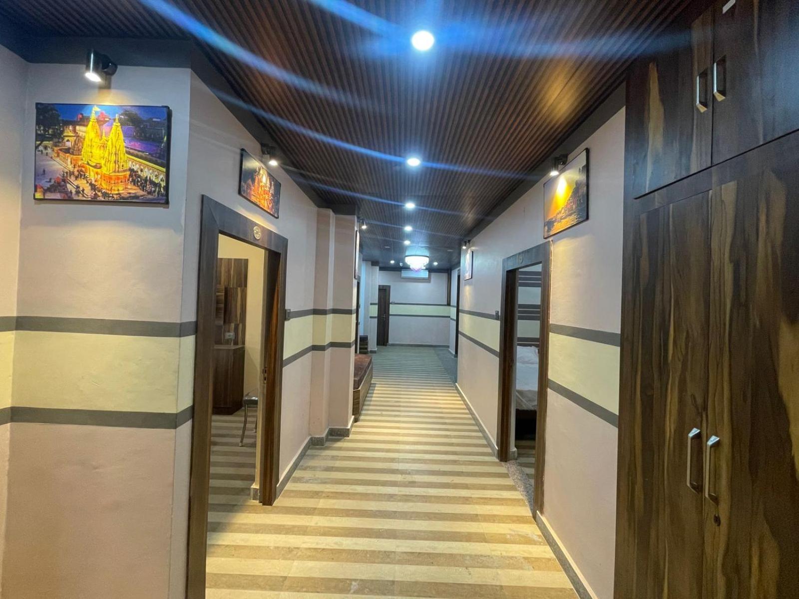 Himalaya 2* Varanasi